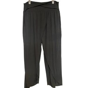 Athleta Release Pant Black Crossover Waist Tulip Hem Crop Yoga Pants Womens L